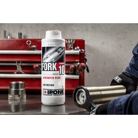 Vidējā dakšu eļļa Ipone Fork 10 pus-sintētiskā 1L