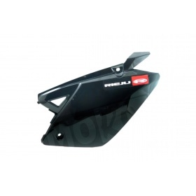 Aizmugurējais panelis kreisajā pusē melns Rieju MRT 2009 - 2022