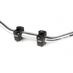 Handlebar + Clamps 28mm Str8 silver / black