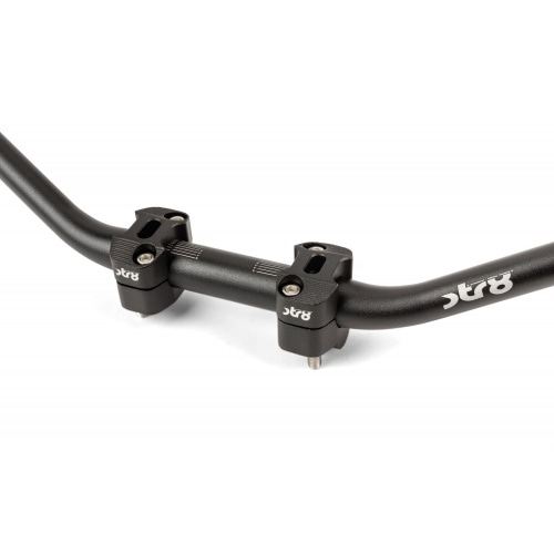 Handlebar + Clamps 28mm Str8 black Handlebar + Clamps 28mm Str8 black