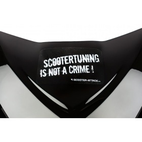 Uzlīme Scootertuning is not a crime, melna/ balta, apm. 63x 105mm