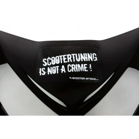 Uzlīme Scootertuning is not a crime, melna/ balta, apm. 63x 105mm