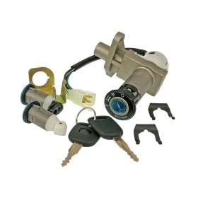 Bloķēšanas + atslēgu komplekts versija 1 Ķīniešu motorolleri GY6 125/150cc