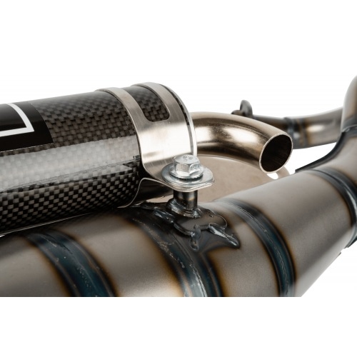 Izplūdes Yasuni R Black Edition oglekļa izskats Izplūdes Yasuni R Black Edition oglekļa izskats