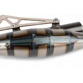 Izplūdes Yasuni R Black Edition oglekļa izskats